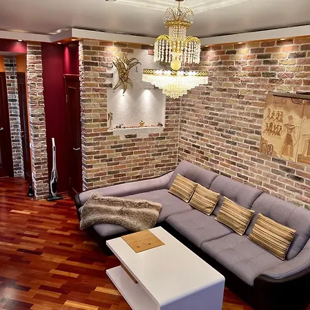 Exclusive Golden Sands *