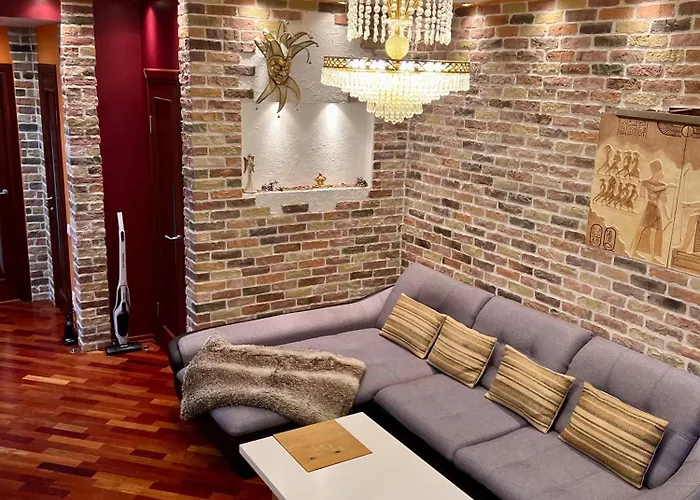 Exclusive Golden Sands *